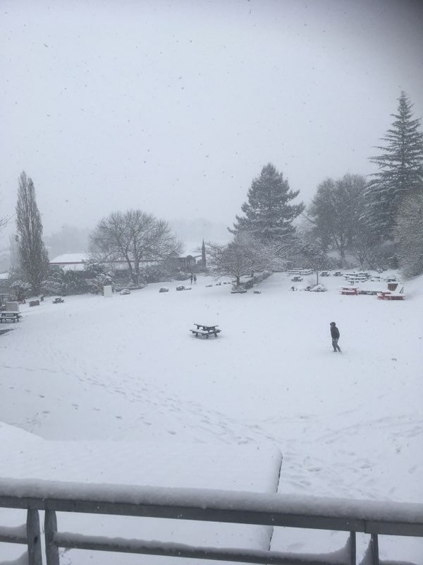 Neige au lycée