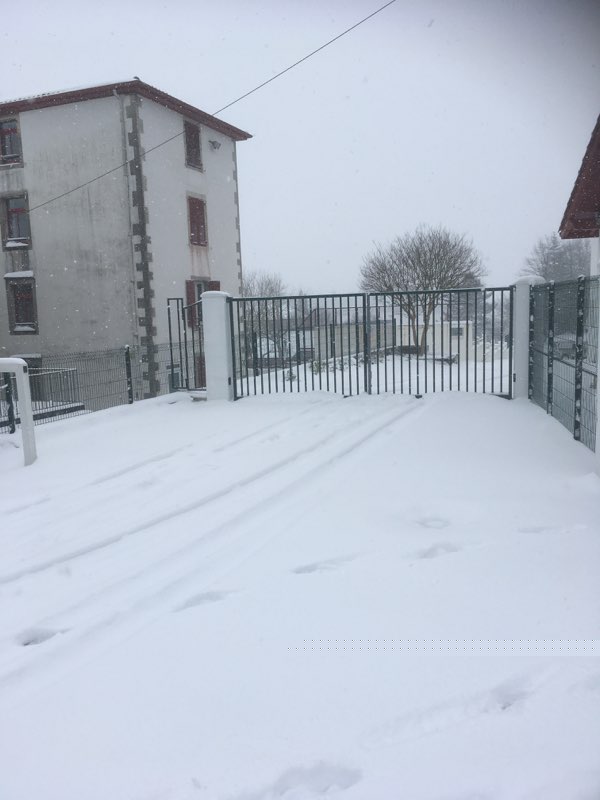 Neige au lycée