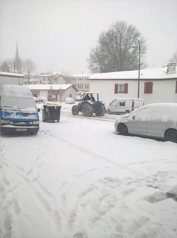 Neige au lycée
