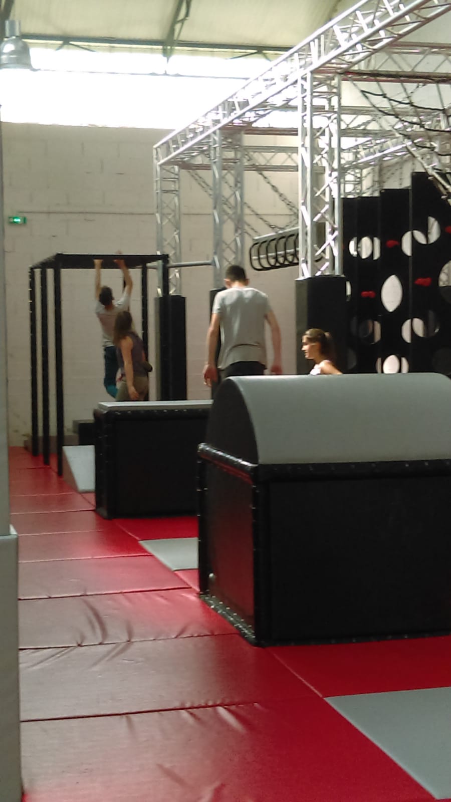 Sortie au trampoline parc