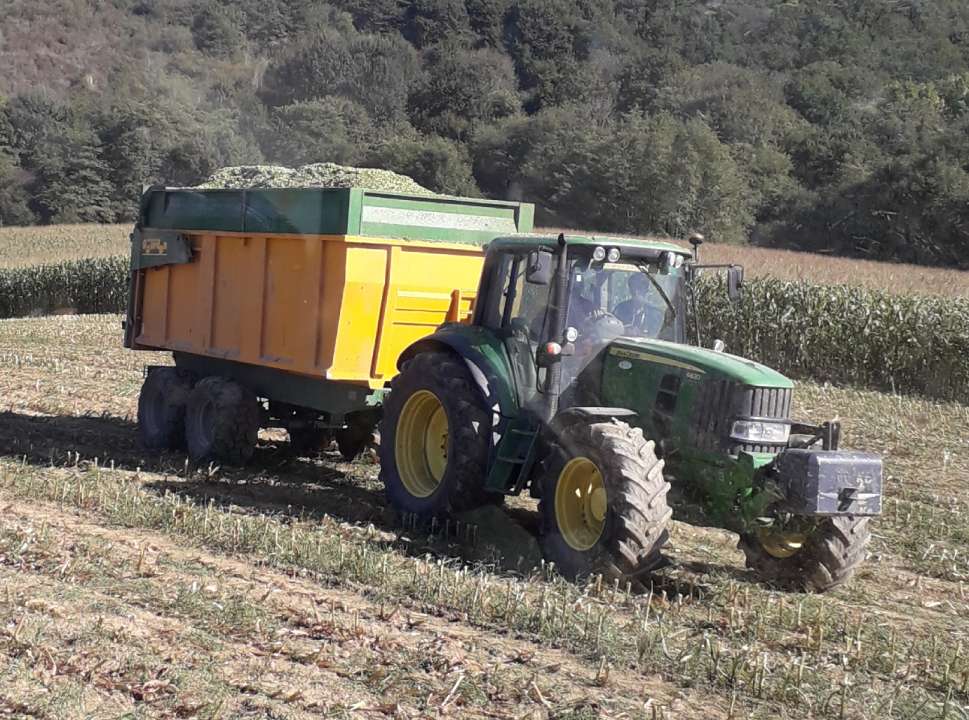 ensilage avec l'ETA Uhart