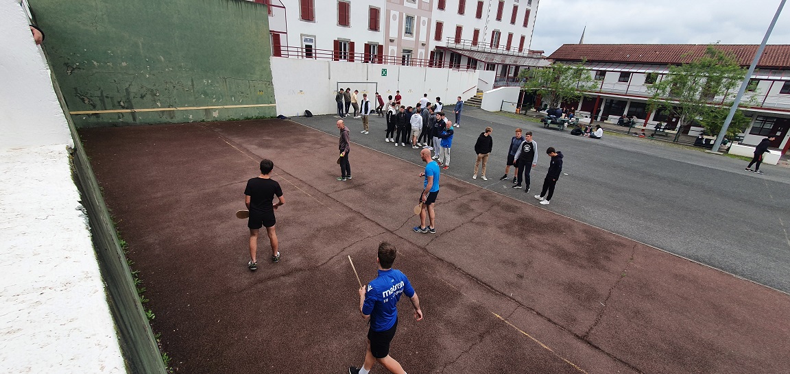 Tournoi de pelote du lycée