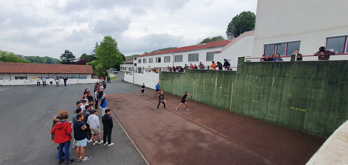 Tournoi de pelote du lycée