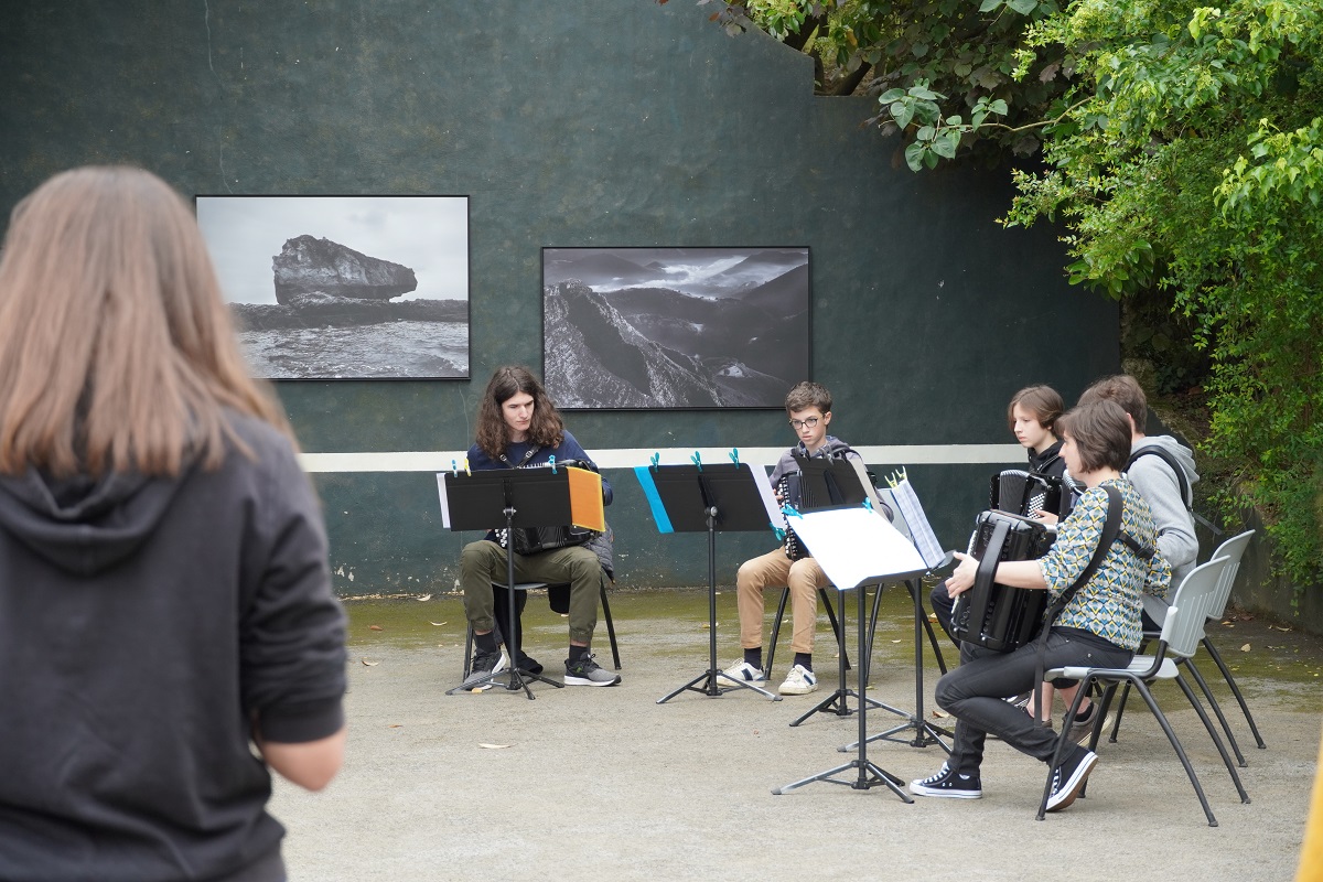 Exposition des élèves du lycée et de l'artiste Zigor