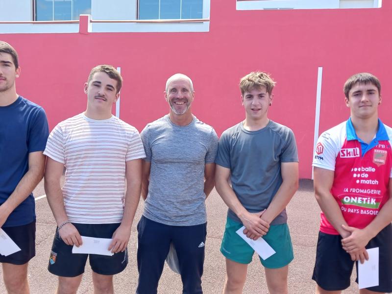 BRAVO AUX FINALISTES 